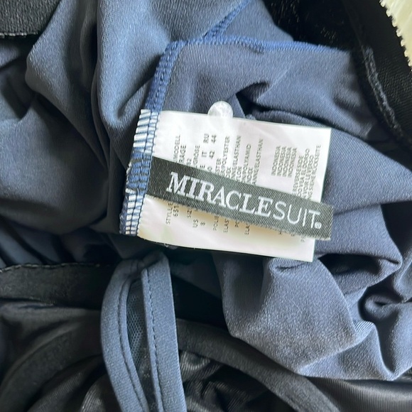 NWOT MIRACLE SUIT Tankini Top Slimming Navy Size 8 - Picture 8 of 16